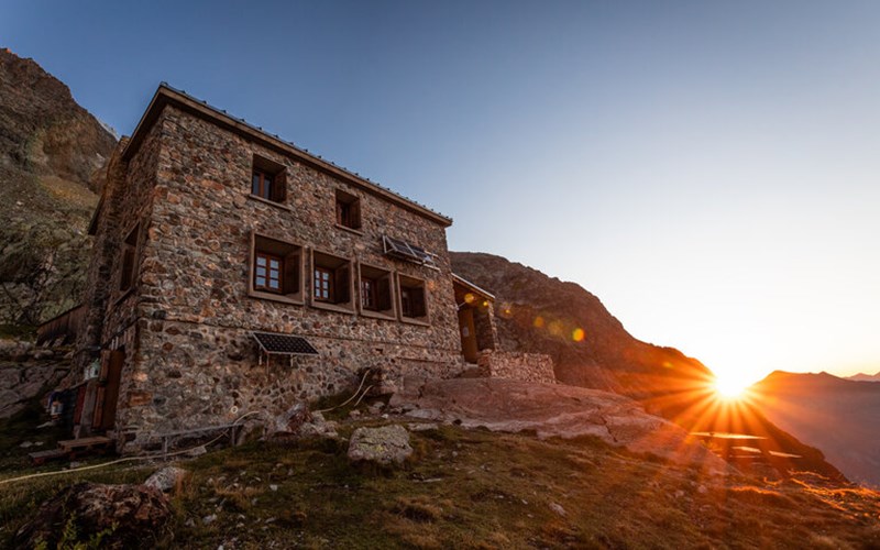 Tour des refuges en Vallouise Location Tour des refuges en Vallouise à