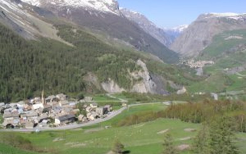 Gîte Les Mélèzes Location Gîte Les Mélèzes à VILLAR D ARENE