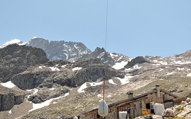 Refuge Evariste Chancel Location Refuge Evariste Chancel à LA GRAVE