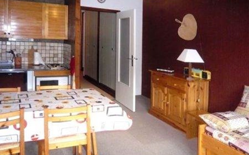 21 Les Orrianes des Forêts studio 4 personnes  Sud Location 21 Les Orrianes des Forêts studio 4 personnes  Sud à LES ORRES