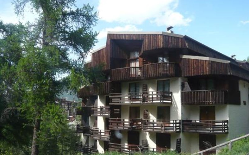 305 Le Pouzenc Studio 4 personnes  Sud Location 305 Le Pouzenc Studio 4 personnes  Sud à LES ORRES