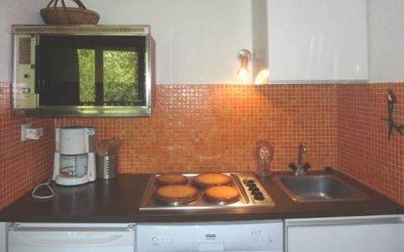 48 L'Oustal Studio 6 personnes  Sud Location 48 L'Oustal Studio 6 personnes  Sud à LES ORRES