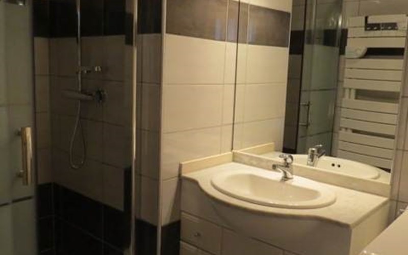 Chalet Lou Fraïses appartement 3 pièces 4/5 personnes  Sud Location Chalet Lou Fraïses appartement 3 pièces 4/5 personnes  Sud à LES ORRES