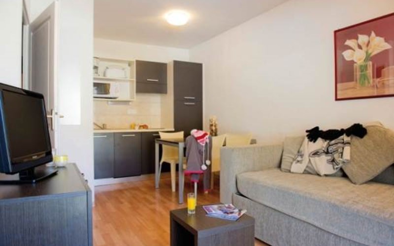 Les Terrasses du Soleil d'Or 2 pièces 6 personnes Location Les Terrasses du Soleil d'Or 2 pièces 6 personnes à LES ORRES