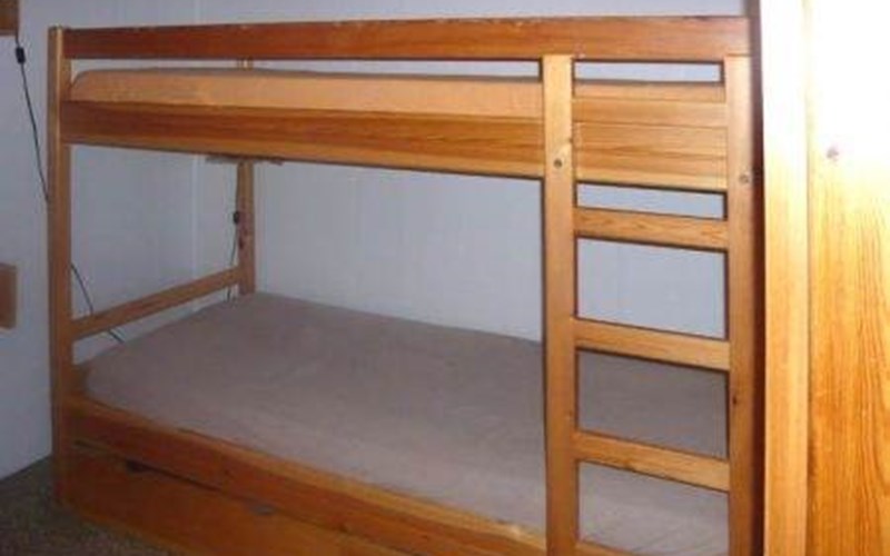 11 L'Oustal 2 pièces 8 personnes  Ouest Location 11 L'Oustal 2 pièces 8 personnes  Ouest à LES ORRES