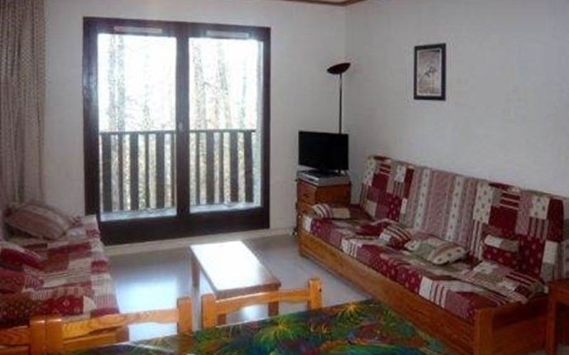 11 L'Oustal 2 pièces 8 personnes  Ouest Location 11 L'Oustal 2 pièces 8 personnes  Ouest à LES ORRES