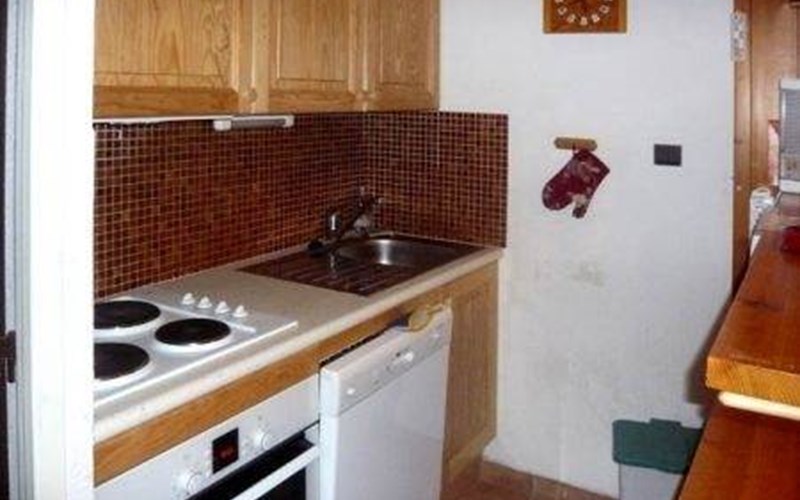 11 L'Oustal 2 pièces 8 personnes  Ouest Location 11 L'Oustal 2 pièces 8 personnes  Ouest à LES ORRES