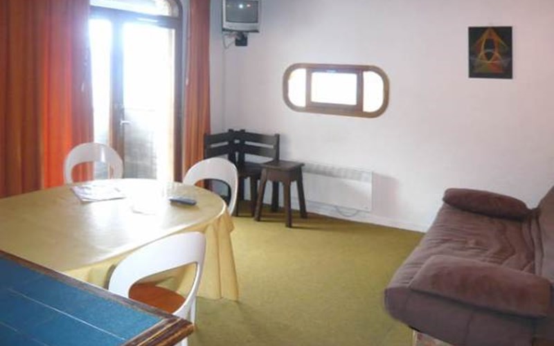 66 Le Silhouraïs 2 pièces 6 personnes  Ouest Location 66 Le Silhouraïs 2 pièces 6 personnes  Ouest à LES ORRES