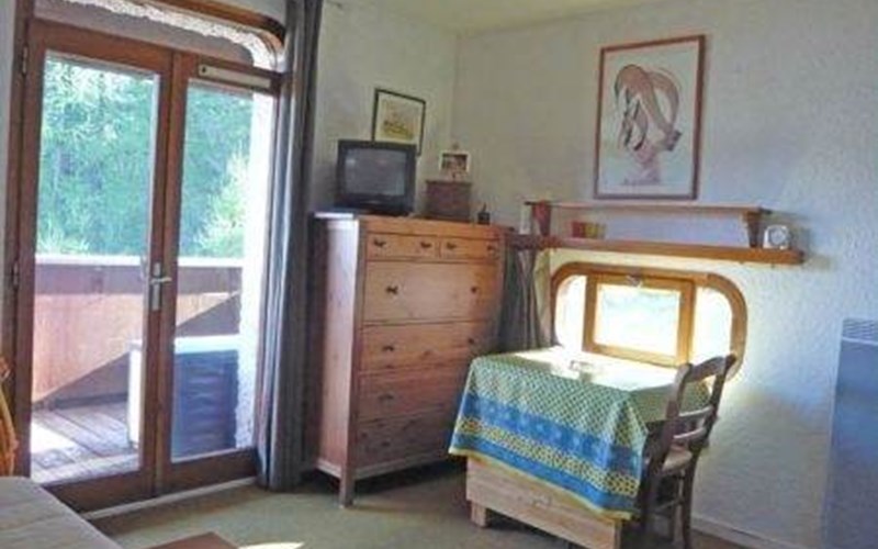 41 L'Epervière Studio 4 personnes  Est Location 41 L'Epervière Studio 4 personnes  Est à LES ORRES