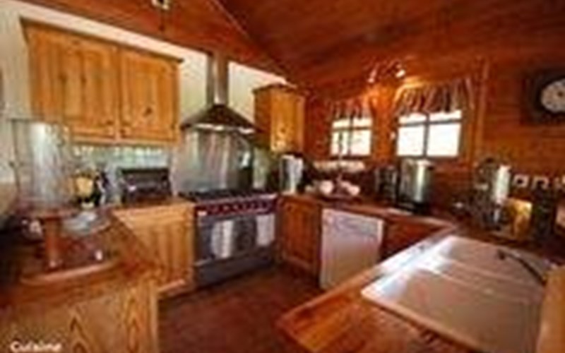 Chalet 14/18 Personnes PYRENE BAR SA Location Chalet 14/18 Personnes PYRENE BAR SA à ST CHAFFREY