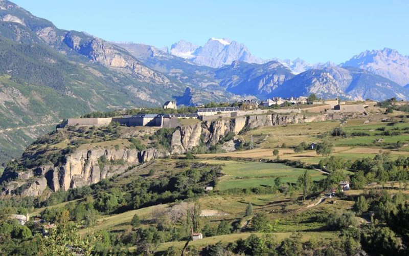 CAMPING LA ROCHETTE Location CAMPING LA ROCHETTE à GUILLESTRE