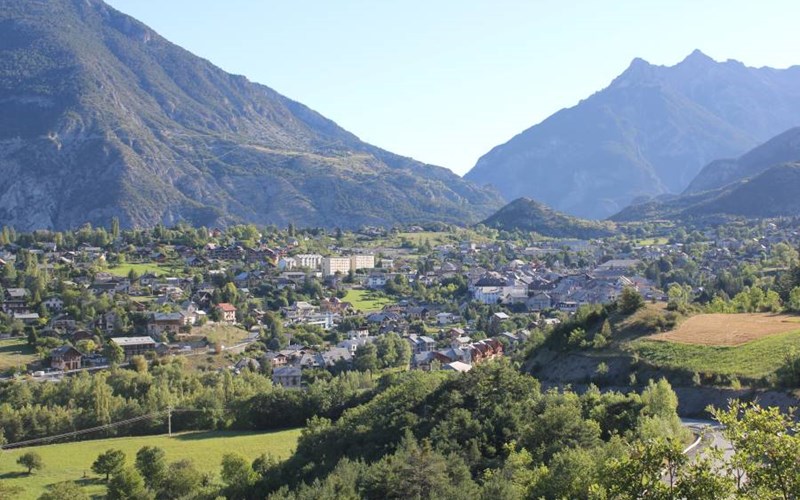 CAMPING LA ROCHETTE Location CAMPING LA ROCHETTE à GUILLESTRE