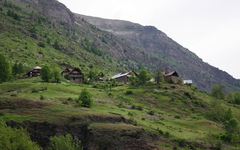 CAMPING LA ROCHETTE Location CAMPING LA ROCHETTE à GUILLESTRE