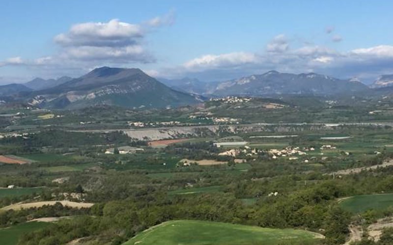 Location Camping de Montéglin à LARAGNE MONTEGLIN