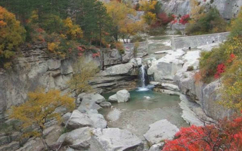 Location Camping de Montéglin à LARAGNE MONTEGLIN