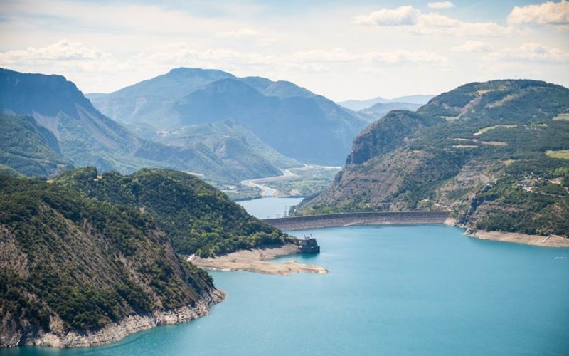 Huttopia Lac de Serre Ponçon Location Huttopia Lac de Serre Ponçon à UBAYE SERRE PONCON