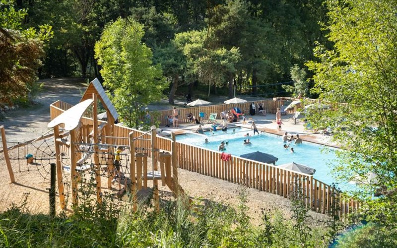 Huttopia Lac de Serre Ponçon Location Huttopia Lac de Serre Ponçon à UBAYE SERRE PONCON