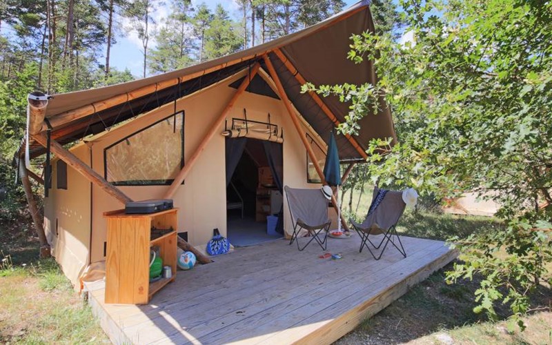 Huttopia Lac de Serre Ponçon Location Huttopia Lac de Serre Ponçon à UBAYE SERRE PONCON