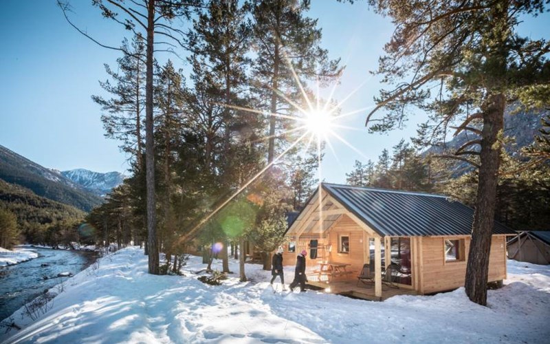 Les Chalets de Huttopia la Clarée Location Les Chalets de Huttopia la Clarée à VAL DES PRES