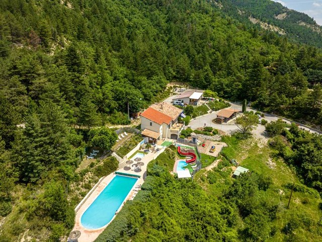 SERRES
