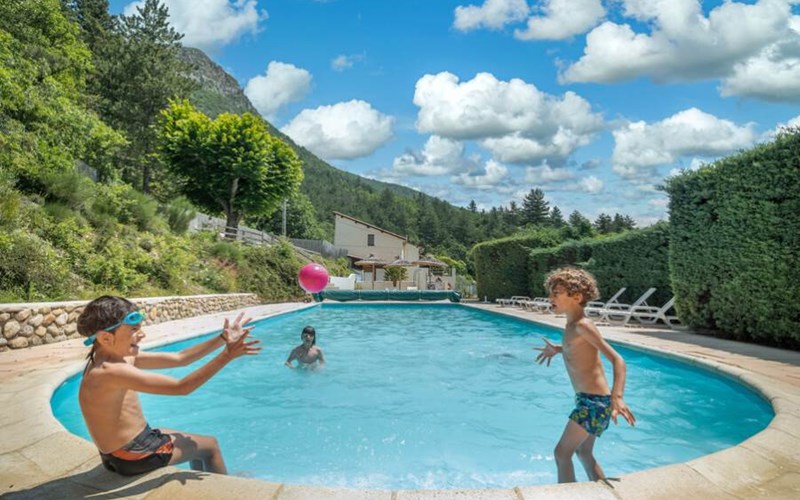 Camping Les 2 Soleils Location Camping Les 2 Soleils à SERRES