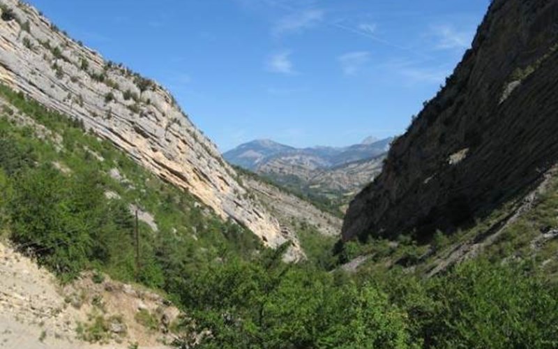 Camping Les Rives du Lac Location Camping Les Rives du Lac à VEYNES