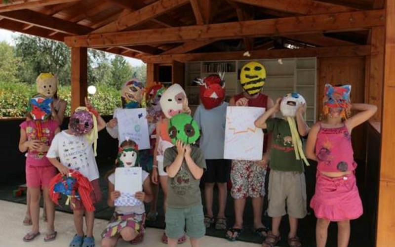 Camping Les Rives du Lac Location Camping Les Rives du Lac à VEYNES