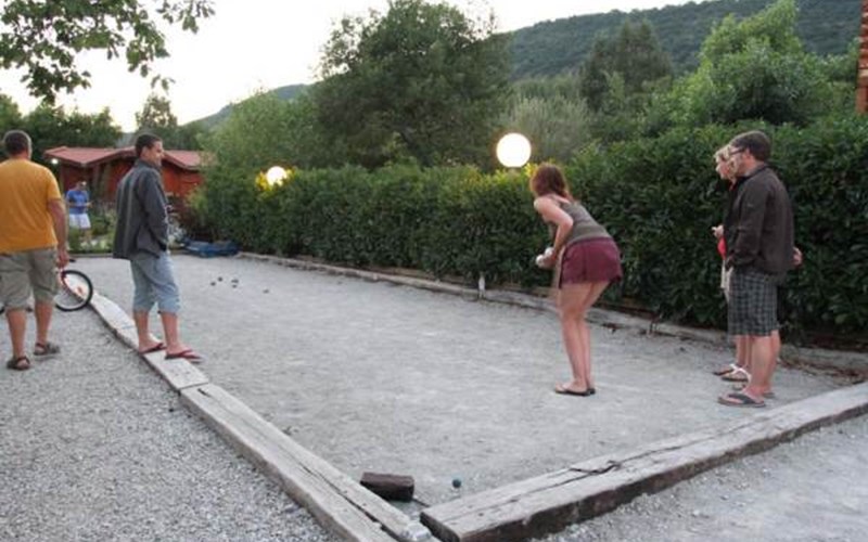 Camping Les Rives du Lac Location Camping Les Rives du Lac à VEYNES