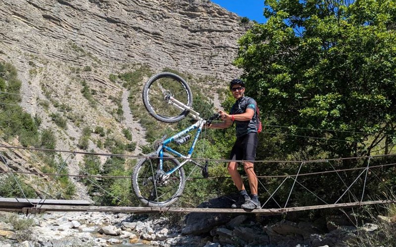 Camping Les Rives du Lac Location Camping Les Rives du Lac à VEYNES