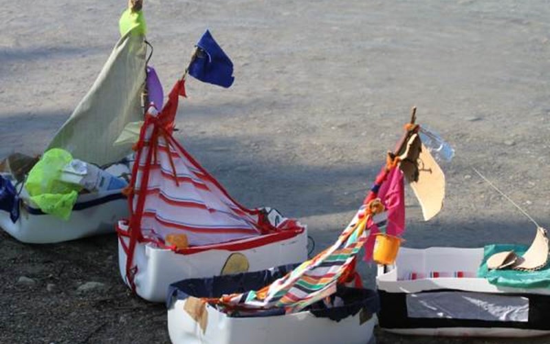 Camping Les Rives du Lac Location Camping Les Rives du Lac à VEYNES