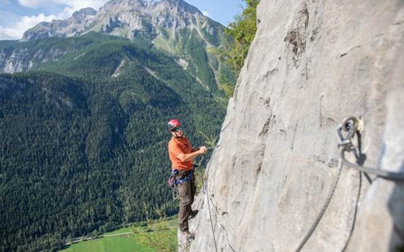 Camping-Caravaneige l'Iscle de Prelles Location Camping-Caravaneige l'Iscle de Prelles à ST MARTIN DE QUEYRIERE