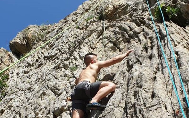 Camping-Caravaneige l'Iscle de Prelles Location Camping-Caravaneige l'Iscle de Prelles à ST MARTIN DE QUEYRIERE