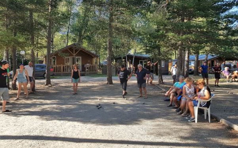 Camping-Caravaneige l'Iscle de Prelles Location Camping-Caravaneige l'Iscle de Prelles à ST MARTIN DE QUEYRIERE