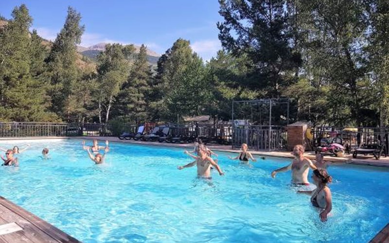 Camping-Caravaneige l'Iscle de Prelles Location Camping-Caravaneige l'Iscle de Prelles à ST MARTIN DE QUEYRIERE