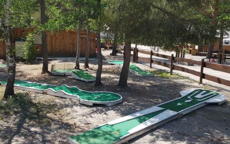 Camping-Caravaneige l'Iscle de Prelles Location Camping-Caravaneige l'Iscle de Prelles à ST MARTIN DE QUEYRIERE