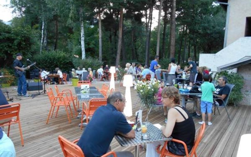 Camping Chalets Résidentiels SAINT JAMES LES PINS Location Camping Chalets Résidentiels SAINT JAMES LES PINS à GUILLESTRE