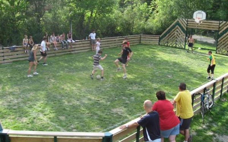 Camping Chalets Résidentiels SAINT JAMES LES PINS Location Camping Chalets Résidentiels SAINT JAMES LES PINS à GUILLESTRE