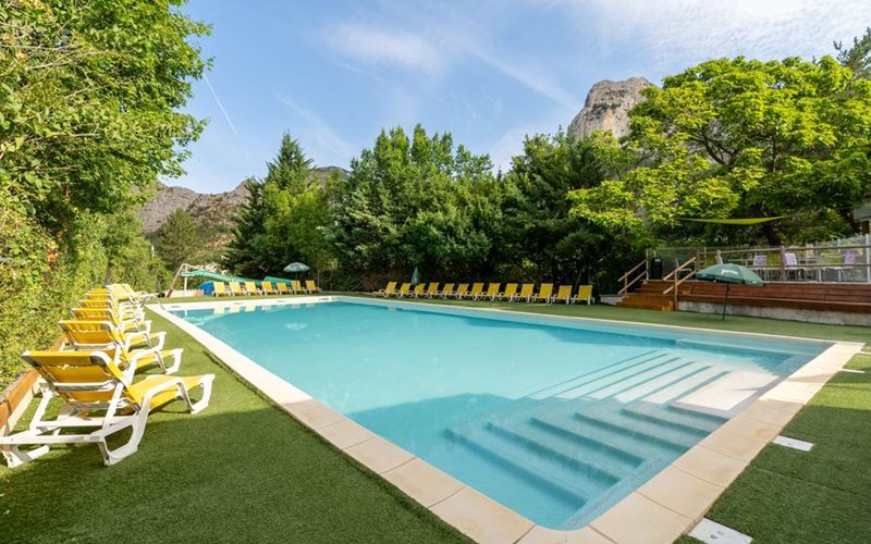 Camping Les Princes d'Orange Location Camping Les Princes d'Orange à ORPIERRE