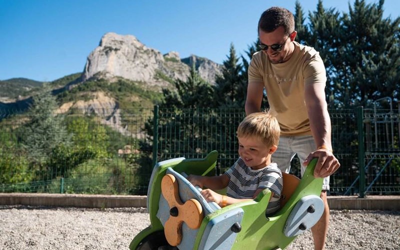 Camping Les Princes d'Orange Location Camping Les Princes d'Orange à ORPIERRE