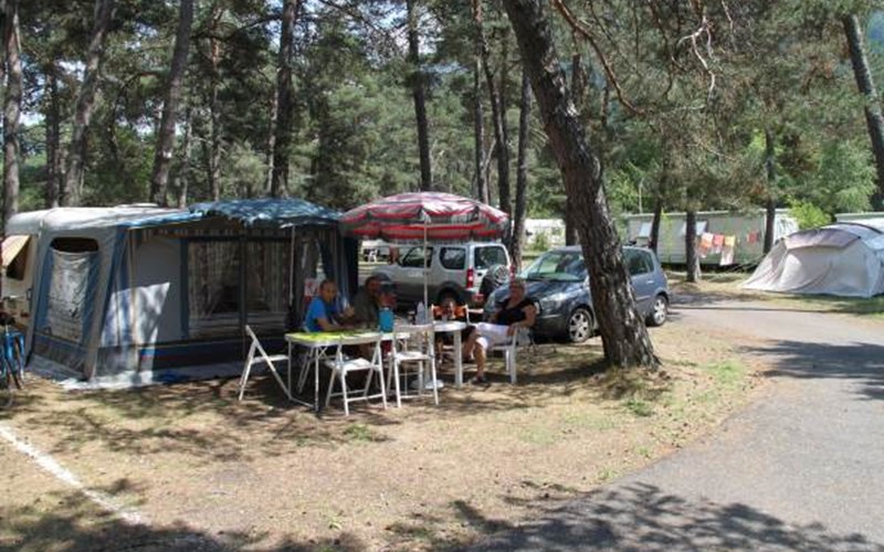 Camping Le Diamant Location Camping Le Diamant à ST JEAN ST NICOLAS