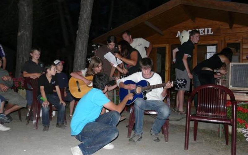 Camping Le Diamant Location Camping Le Diamant à ST JEAN ST NICOLAS