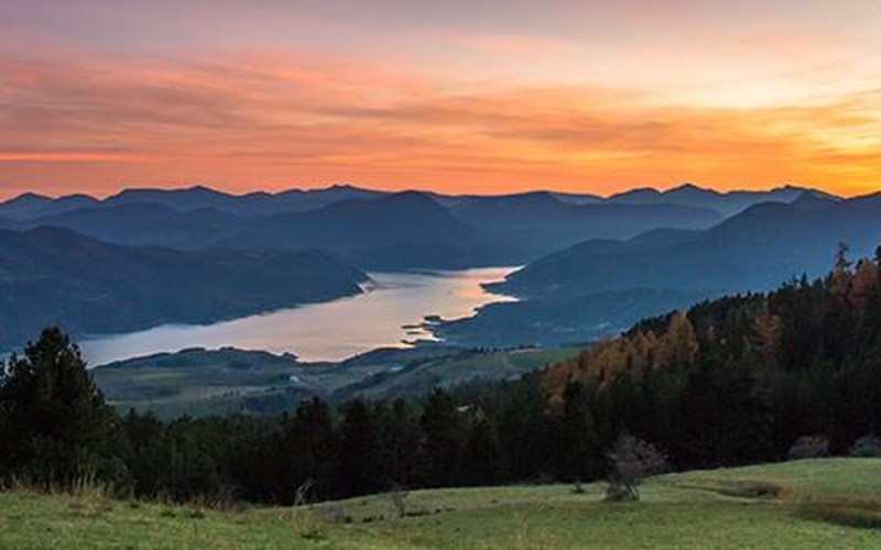 Camping Les Grillons Location Camping Les Grillons à EMBRUN