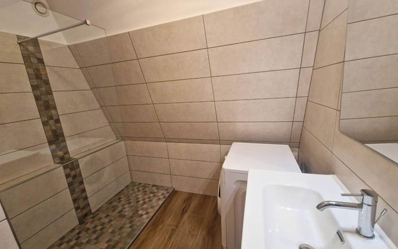 LA LOUZIERE Location LA LOUZIERE à ST MICHEL DE CHAILLOL