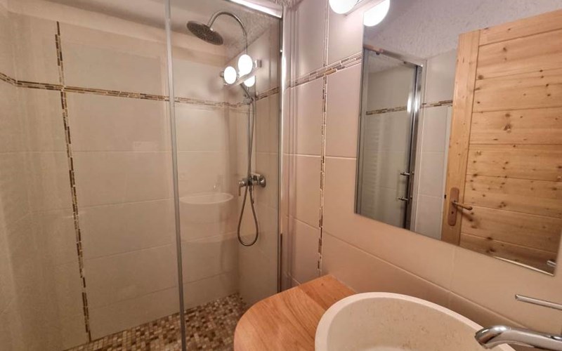 LA LOUZIERE Location LA LOUZIERE à ST MICHEL DE CHAILLOL