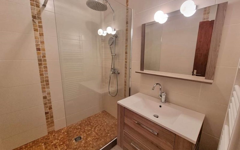 LA LOUZIERE Location LA LOUZIERE à ST MICHEL DE CHAILLOL