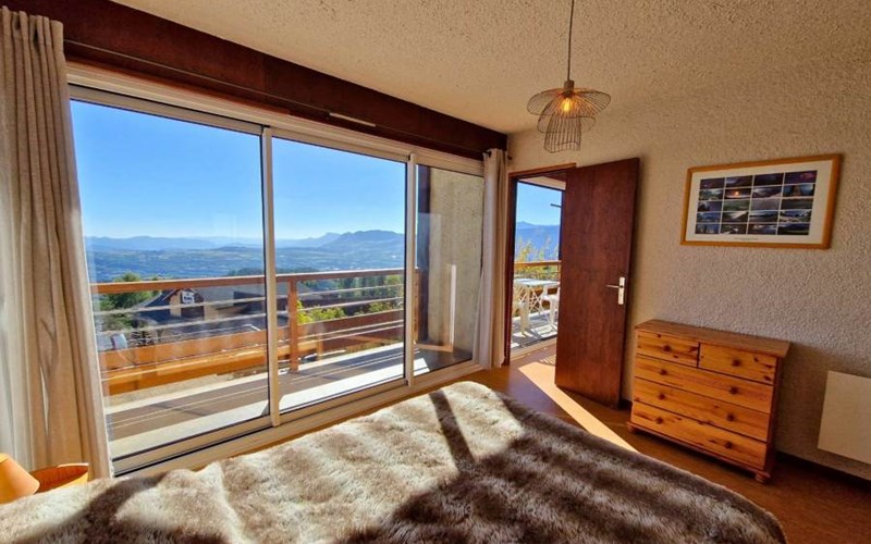 LA LOUZIERE Location LA LOUZIERE à ST MICHEL DE CHAILLOL