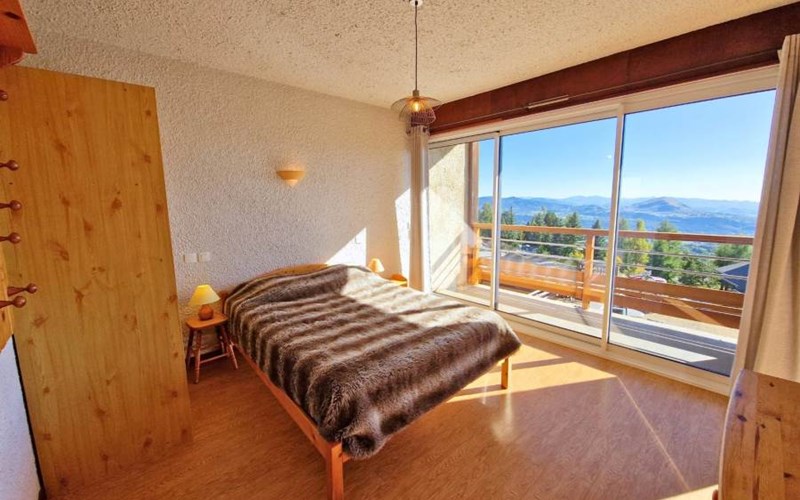 LA LOUZIERE Location LA LOUZIERE à ST MICHEL DE CHAILLOL