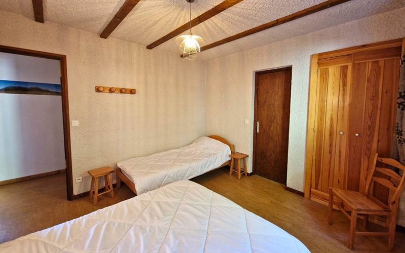 LA LOUZIERE Location LA LOUZIERE à ST MICHEL DE CHAILLOL