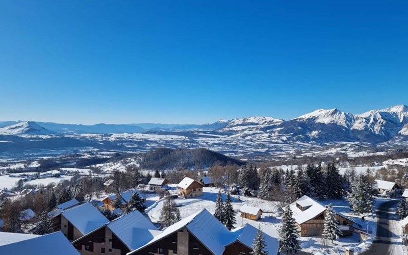 LA LOUZIERE Location LA LOUZIERE à ST MICHEL DE CHAILLOL