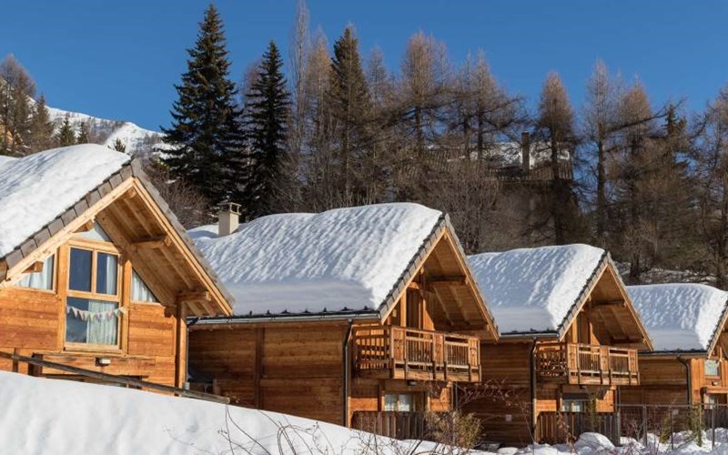 LES CHALETS SHANGRILA Location LES CHALETS SHANGRILA à ST MICHEL DE CHAILLOL
